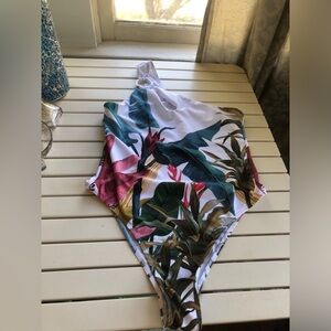 New SHEIN Tropical Print One Piece Swimsuit - White and Green